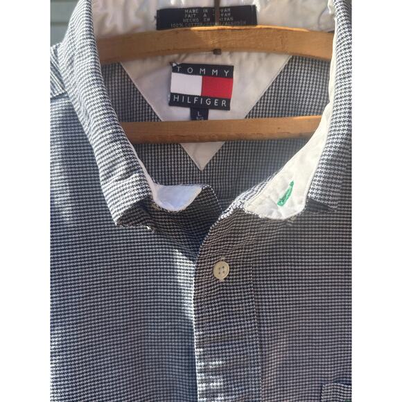 Tommy Hilfiger - Picture 8 of 8